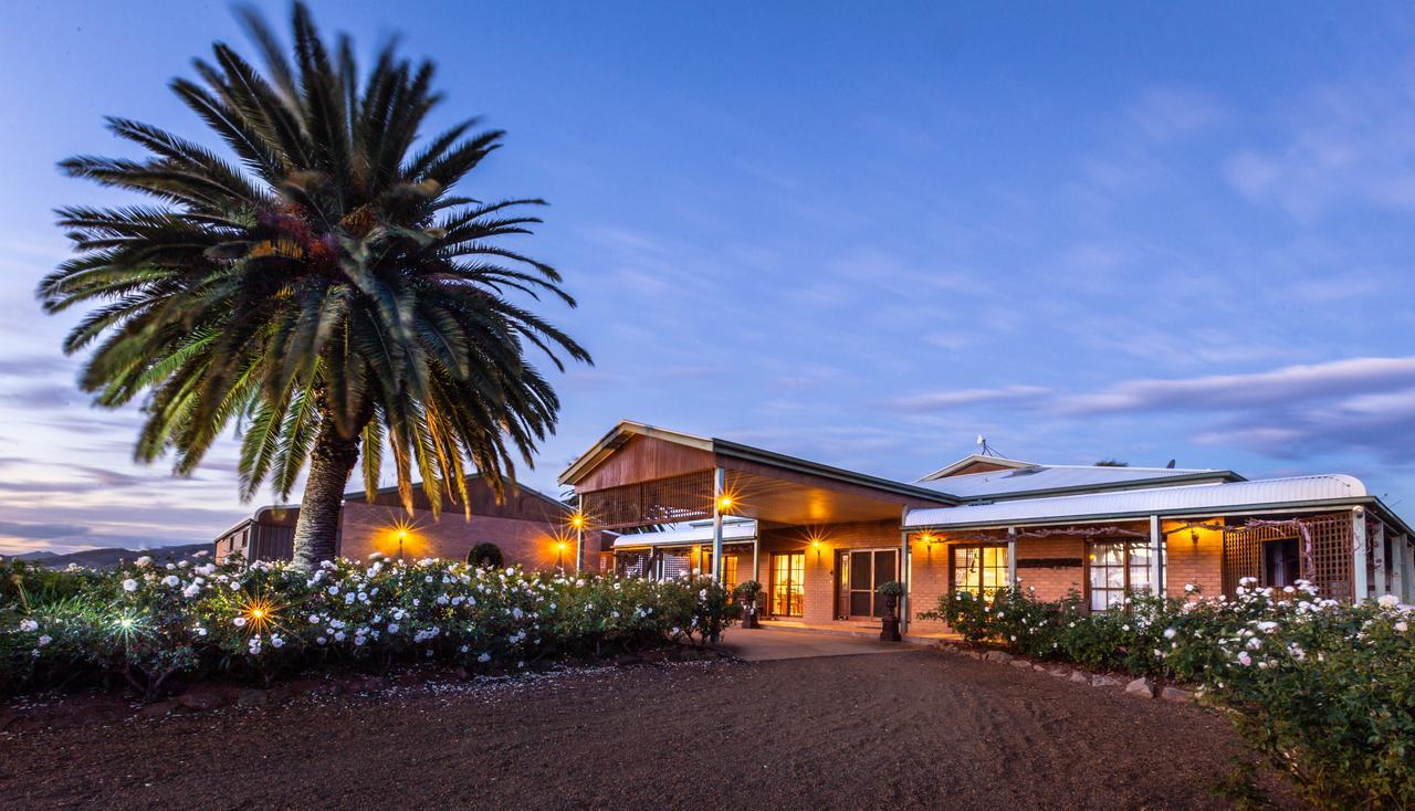 Strathearn Park Lodge Scone Exterior foto